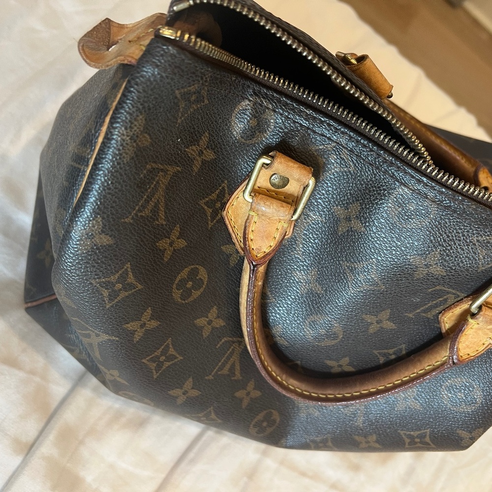 Louis Vuitton Speedy